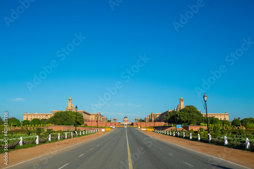 Canvas Print Government buildings at the end of the Raj Path - The King's Way
