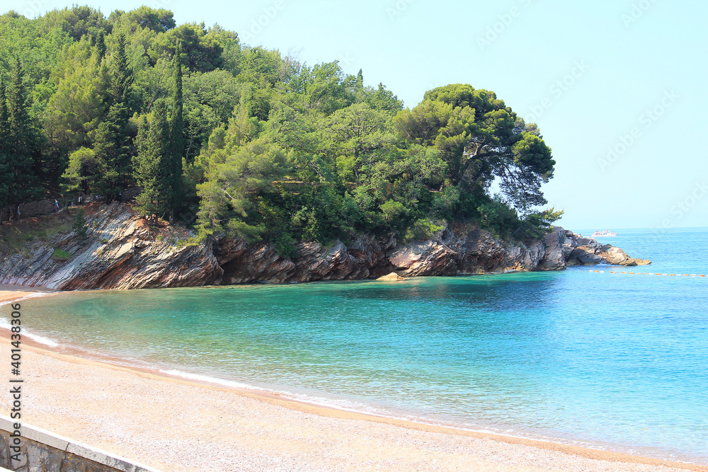 Obraz premium picturesque cape in the Adriatic Sea near the island of St. Stephen