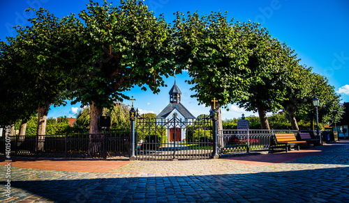 Quadro em tela Historic cemetary of Holm district of the town Schleswig in Schleswig-Holstein,