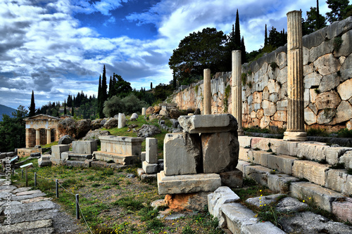 Vista de los principales monumentos de Grecia. Delfos (Delphi). Oráculo de Delfos (Delphi Oracle). photo