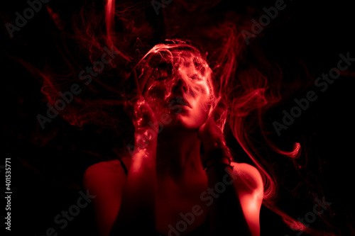 light painting portrait, new art direction, long exposure photo without photoshop, light drawing at long exposure