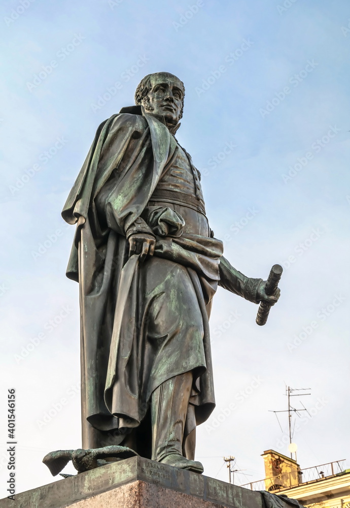 Fototapeta premium Monument to Russian commander, hero of Patriotic War of 1812 Barclay de Tolly, erected in 1836 on Kazan Square in St. Petersburg