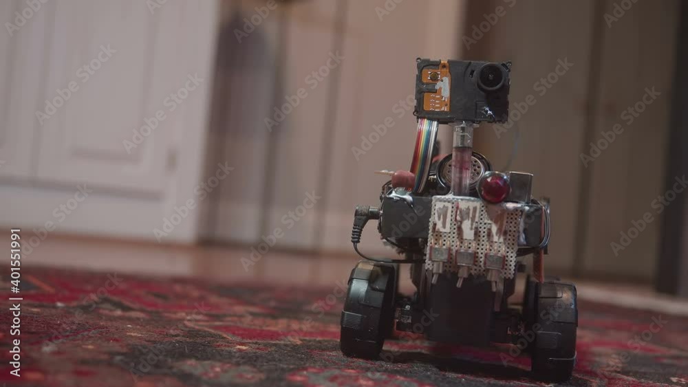 4k robot moving