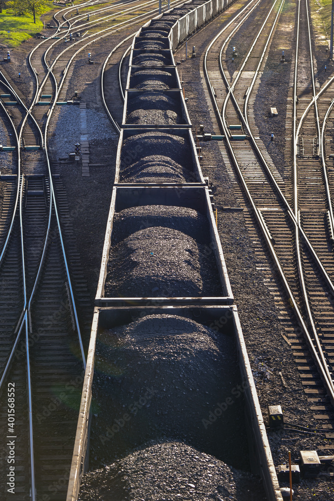 Obraz premium black coal in railway wagons