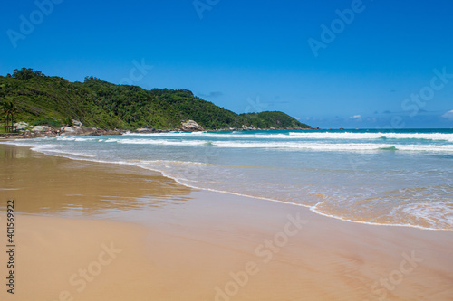 beach and sea located at Praia de Atalaia, Praia de Mariscal, Bombinhas, Santa Catarina, Brazil © Fotos GE
