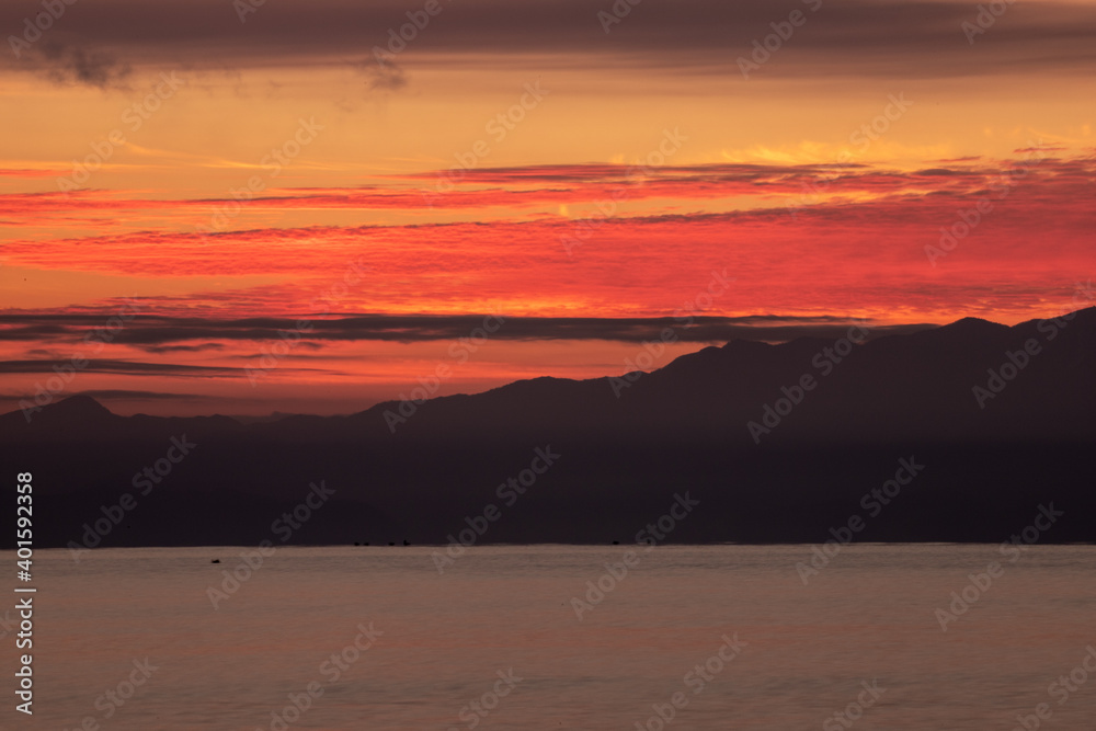 風景素材　琵琶湖の夜明け　冬