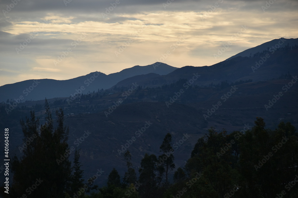 Atardecer en las montañas