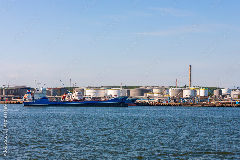Oil port with a ship on its way