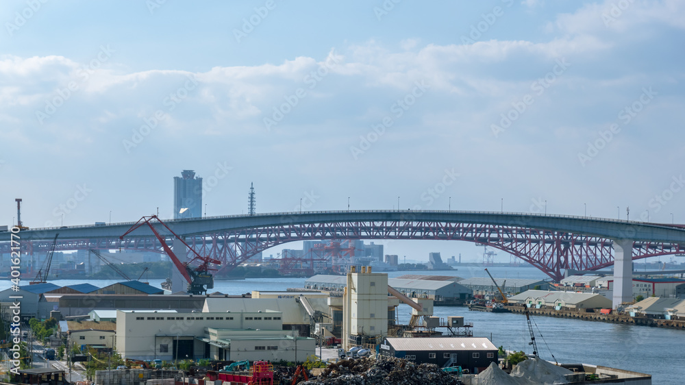 大阪湾岸工業地帯となみはや大橋・港大橋・咲州庁舎