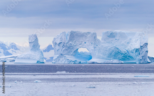 Images of ice bergs in Antartica