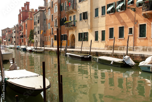 la tranquillità nel quartiere Ebraico a Venezia photo