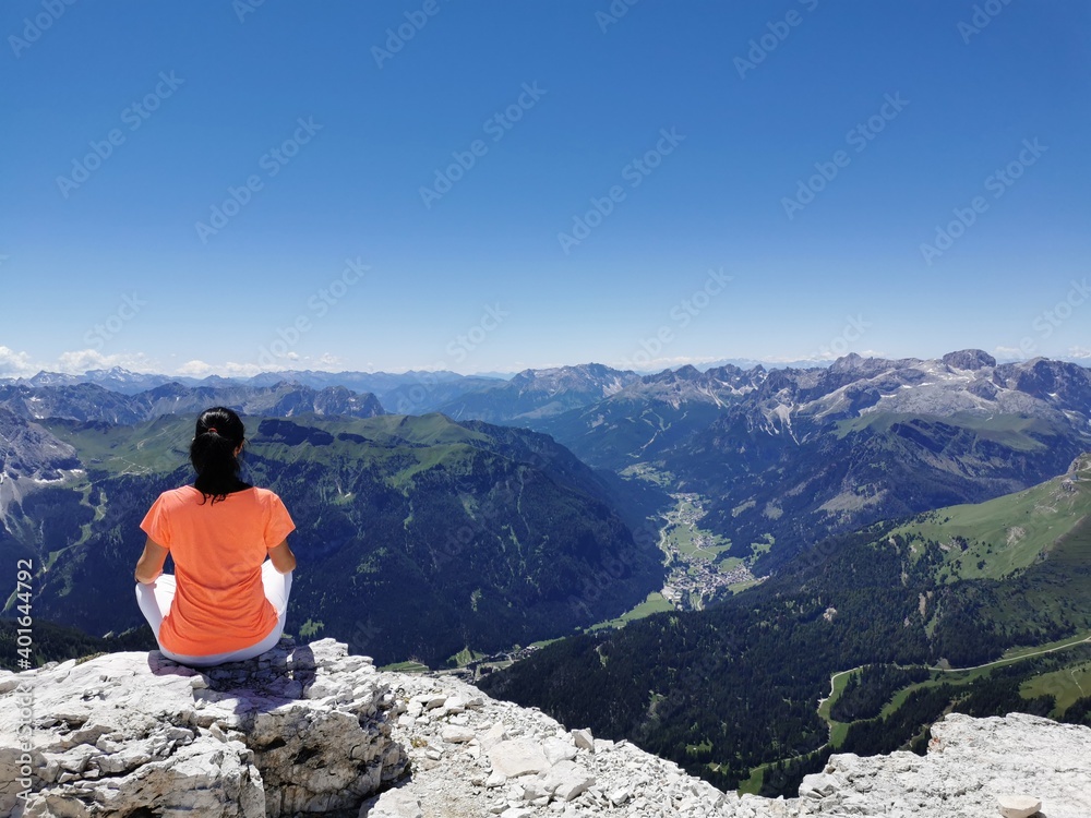 Montagna natura paesaggio vetta yoga