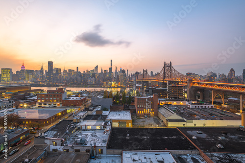 Wallpaper Mural New York City Skyline from Queens
