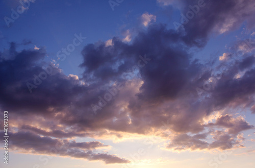 vanilla sky background and cloud © binimin