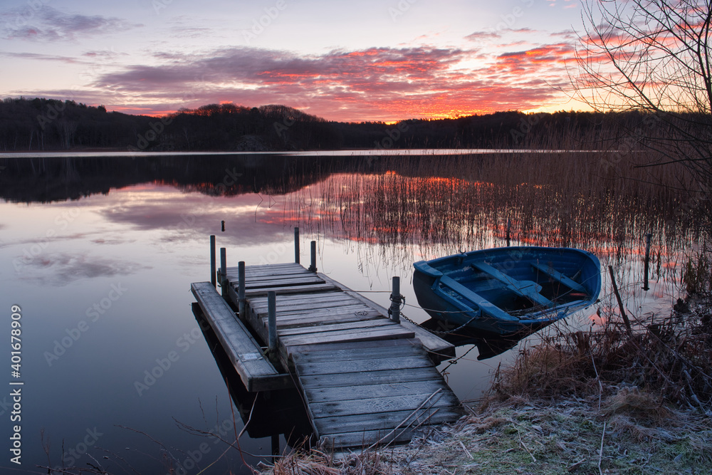 Early Morning at the Lake - Beautiful Sun Rise - Red Sky - Mölndal, Sweden
