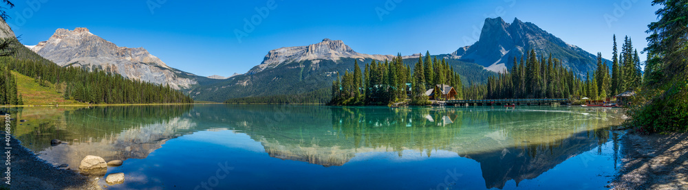Fototapeta premium Emerald Lake panorama view in summer sunny day. Michael Peak, Wapta Mountain, and Mount Burgess in the background. Yoho National Park, Canadian Rockies, British Columbia, Canada.