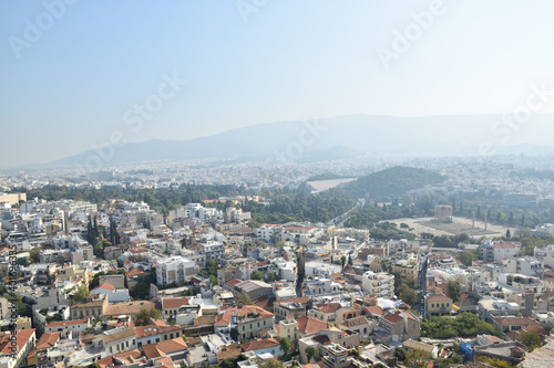 Fototapeta Naklejka Na Ścianę i Meble -  Vista de los principales monumentos y sitios de Atenas (Grecia). Acrópolis. Vistas de Atenas desde la Acropolis.