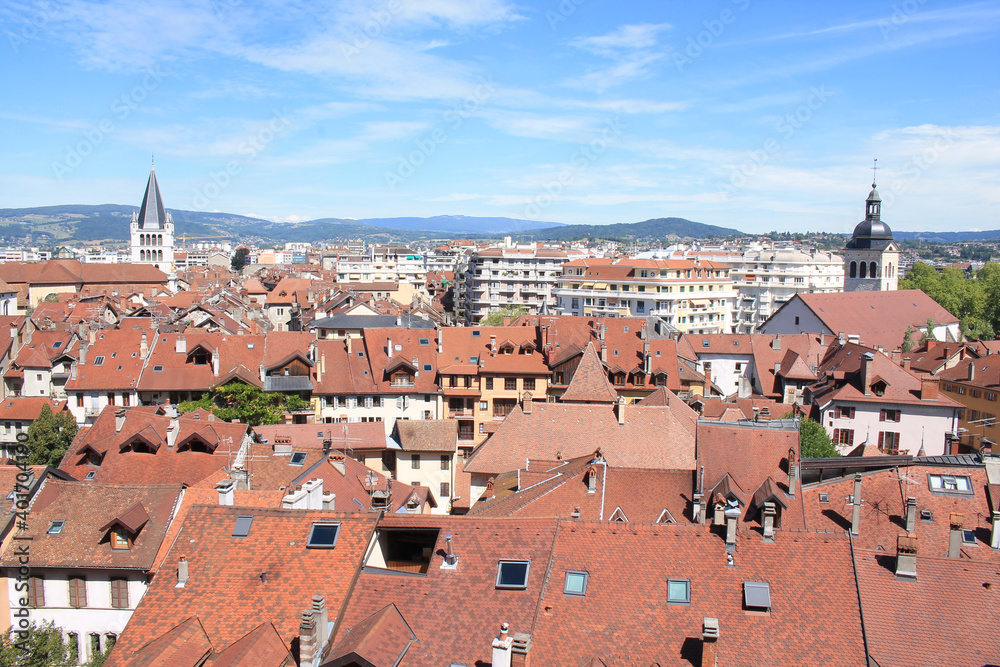 Obraz premium The beautiful city of Annecy, the Venice of the Alps in France