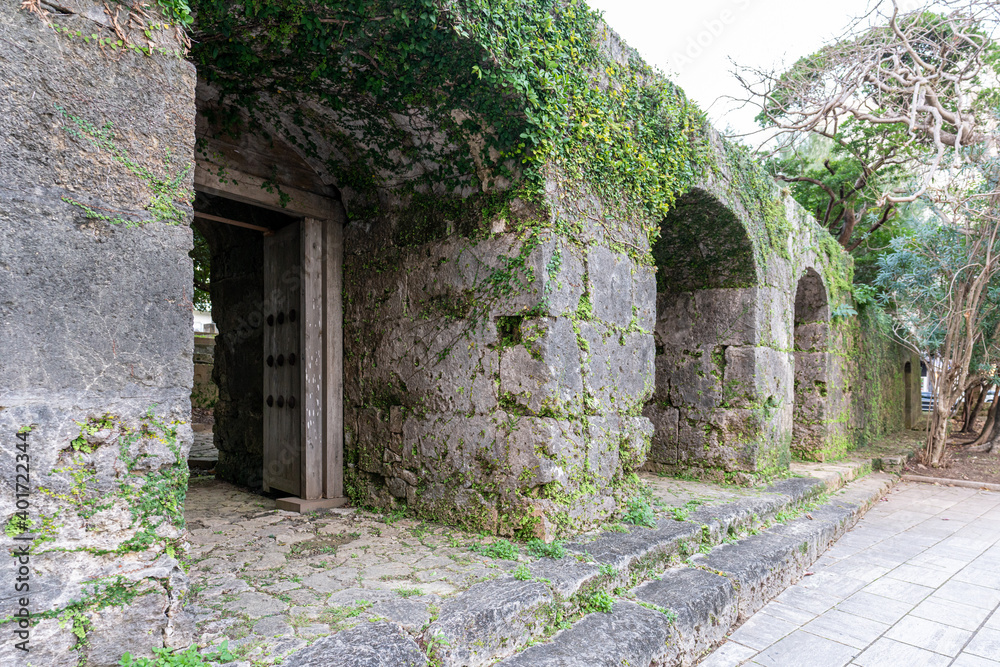 沖縄 那覇 旧崇元寺 石門 崇元寺公園