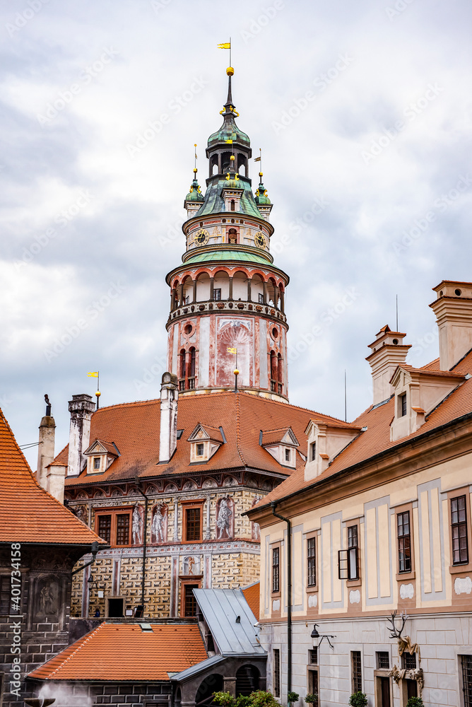 Fototapeta premium View of the medieval castle and tower in Cesky Krumlov in the Czech Republic