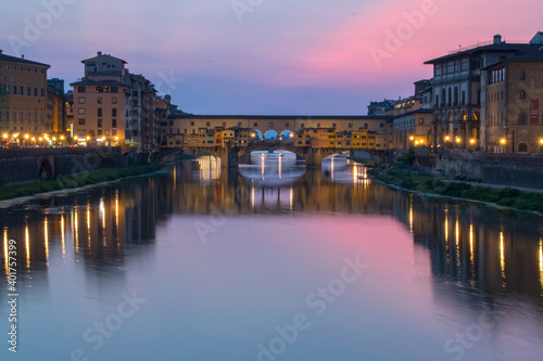 [Italy] Ponte Vecchio - concealing the 16th century Vasari corridor at the top which provided the Medici family safe passage from the Palazzo Pitti to the Palazzo Vecchio.