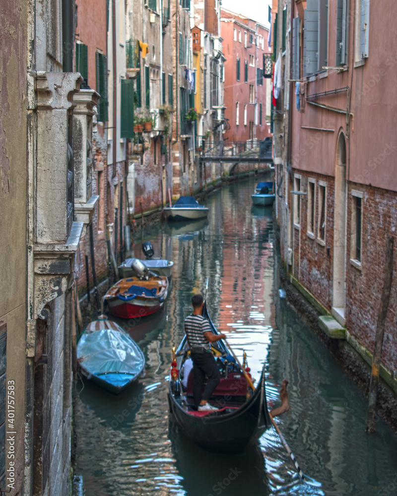 [Italy] Somewhere in Venice...