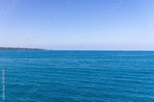 海上から見た宮古島 © MACRIA