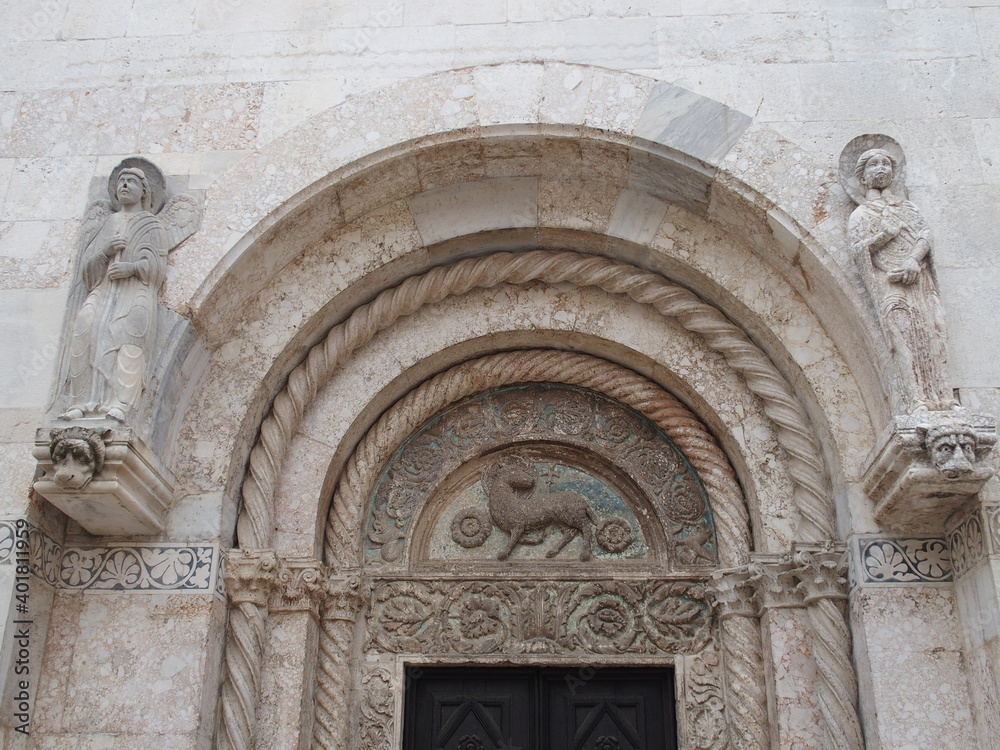 frescoes of the entrance portal of sveti mija church at zadar, croatia Fresken am Eingangsportal der Kirche Sveti Mija in Zadar, Croatien