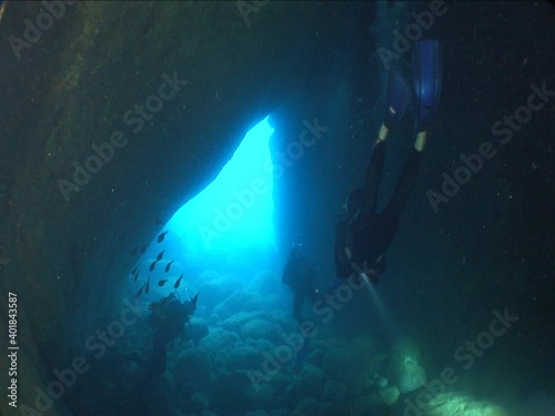 Wallpaper Mural cave diving underwater scuba divers exploring caves and having fun ocean scenery  Torontodigital.ca