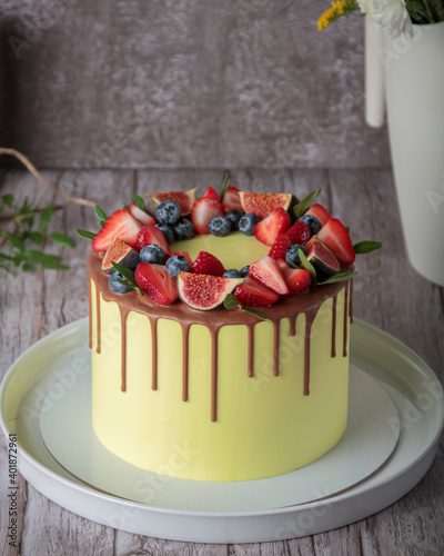 delicious cake with berries

