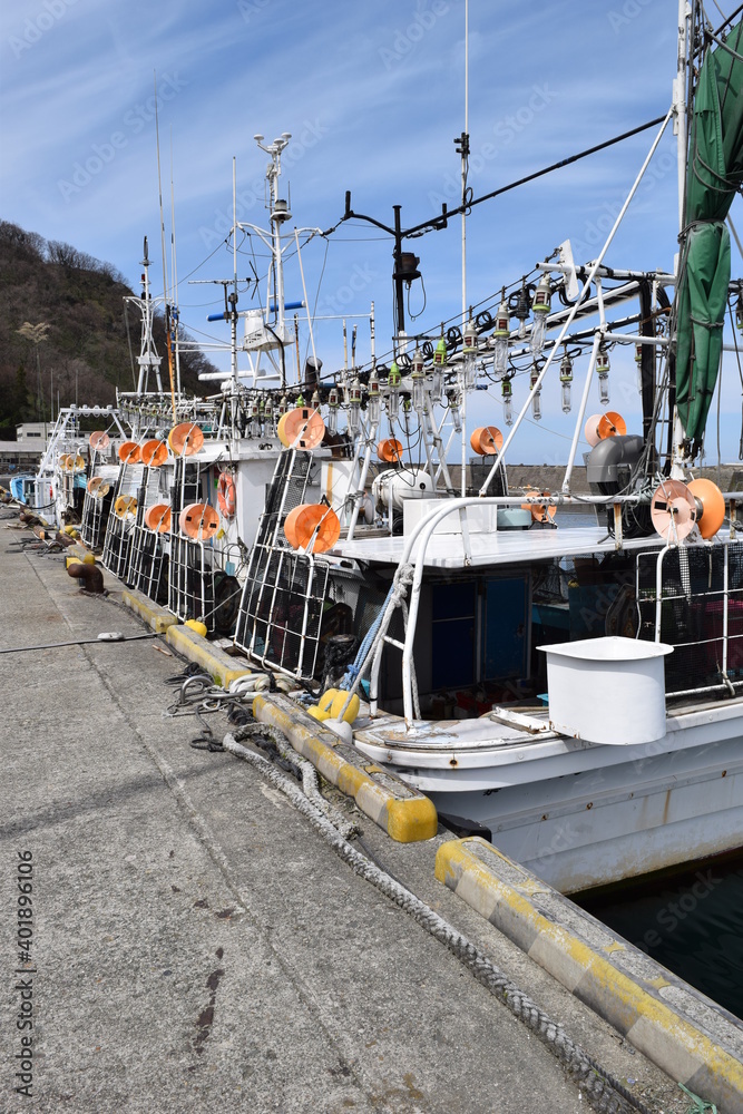 イカ釣り漁船 山形県庄内浜