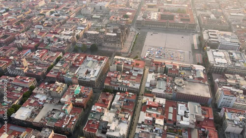 Ciudad de México desde los aires durante el semáforo rojo por cuarentena Ciudad de México desde los aires durante el semáforo rojo por cuarentena