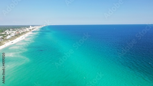 Seagrove's rare sand bars in Florida © Jackson
