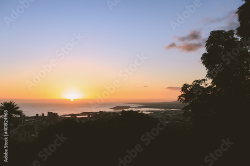 Sunset at Tantalus lookout  Honolulu  Oahu  Hawaii
