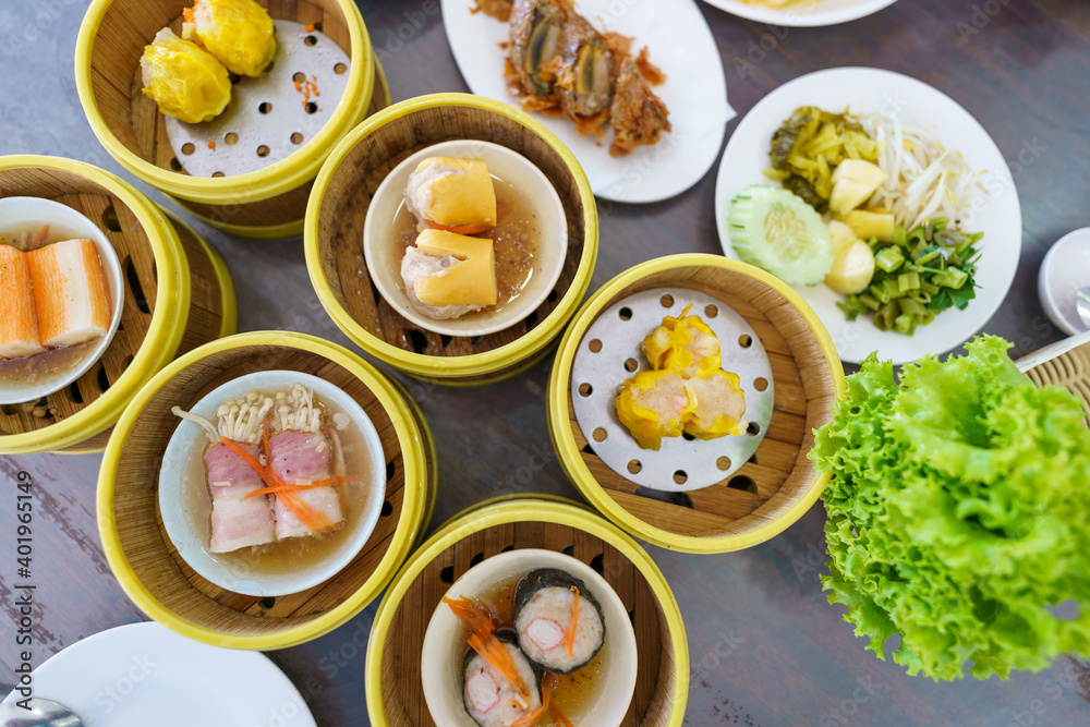 Chinese Preparing vegetable dim sum (yumcha). Asian Food chinese traditional food cuisine. Chinese Preparing vegetable dim sum (yumcha). Asian Food chinese traditional food cuisine.