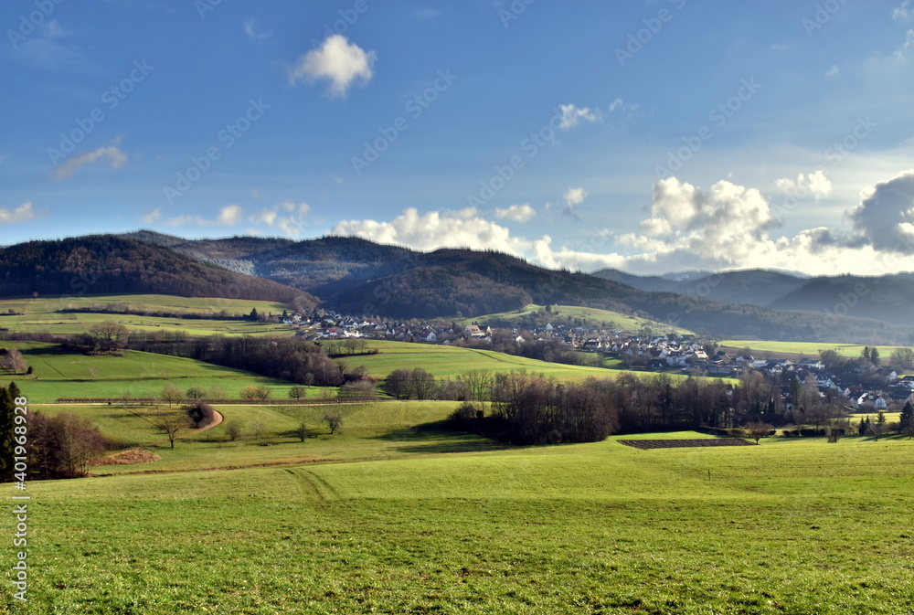 Blick vom Schönberg bei Freiburg auf den Schwarzwald Blick vom Schönberg bei Freiburg auf den Schwarzwald
