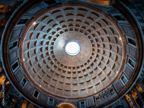 dome of the pantheon city