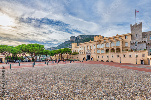 Fototapeta Naklejka Na Ścianę i Meble -  Grimaldi palace in Monaco