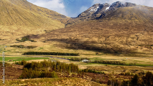 Scottish mountaineous landscape photo