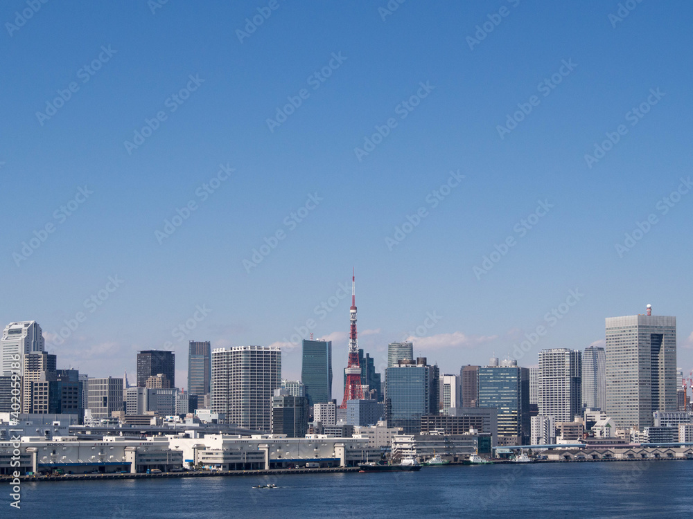 Naklejka premium 東京湾岸の高層ビル群