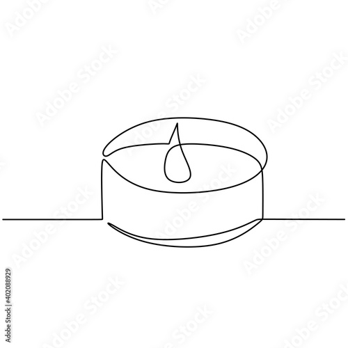 Candle one continuous line drawing. Burning aromatic lighted candles in cup isolated on white background. The concept of beauty spa or salon for relaxing hand-drawn line art minimalism design