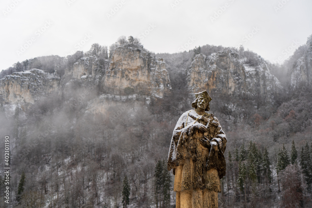 Obraz premium Oberes Donautal im Winter / Bei Beuron