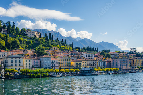 Fototapeta Naklejka Na Ścianę i Meble -  view of lake como country