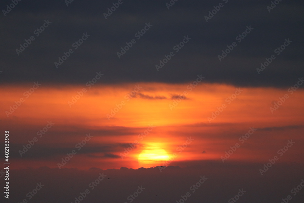伊良湖岬から見るの迫力ある絶景　日の出