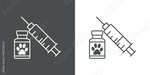 Vacuna. Asistencia sanitaria para mascotas. Logotipo zarpa de gato en bote con jeringuilla con lineas en fondo gris y fondo blanco