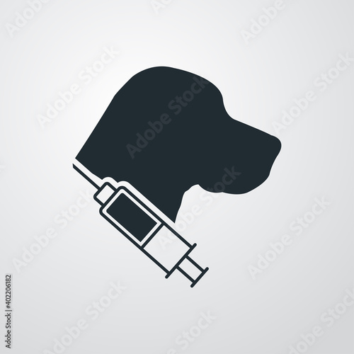 Vacuna. Asistencia sanitaria para mascotas. Logotipo silueta de cabeza de perro con jeringuilla en fondo gris