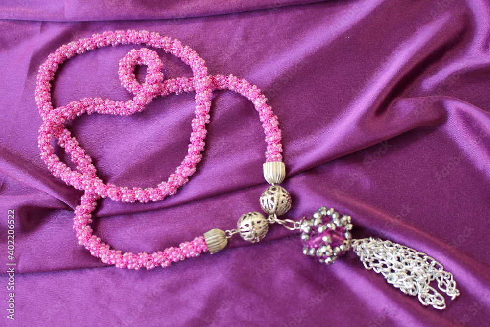 Fototapeta premium pearl necklace