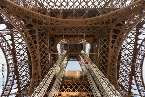 Detailansicht vom Eiffelturm in Paris