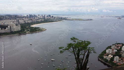 Vue sur la baie de Rio de Janeiro depuis une colline