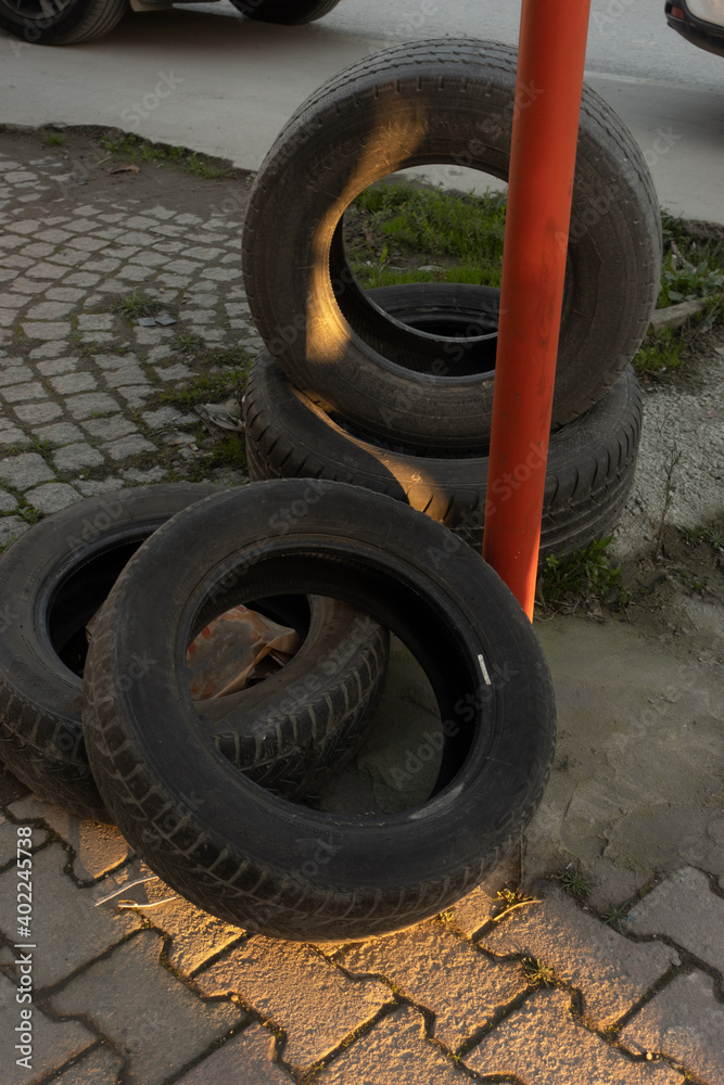 Spare old used tires for recycle Spare old used tires for recycle